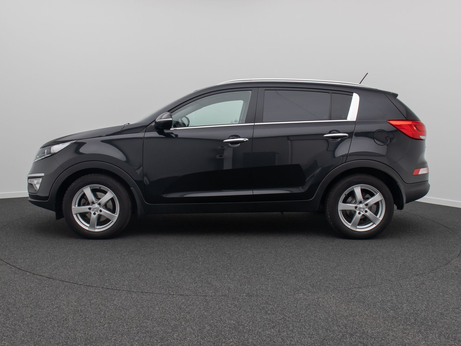 Fahrzeugabbildung Kia Sportage Attract 2WD Kamera FahrAss BremsAss LM