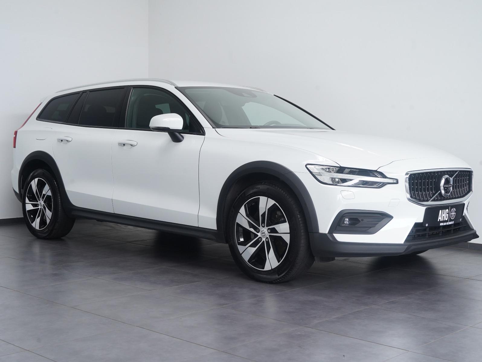 Volvo V60 Cross Country Pro B5 B AWD