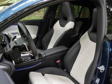 Fahrzeugabbildung Mercedes-Benz CLA 250 4M SB/NightP/PANO/Multib/BURM./AHK/Leder