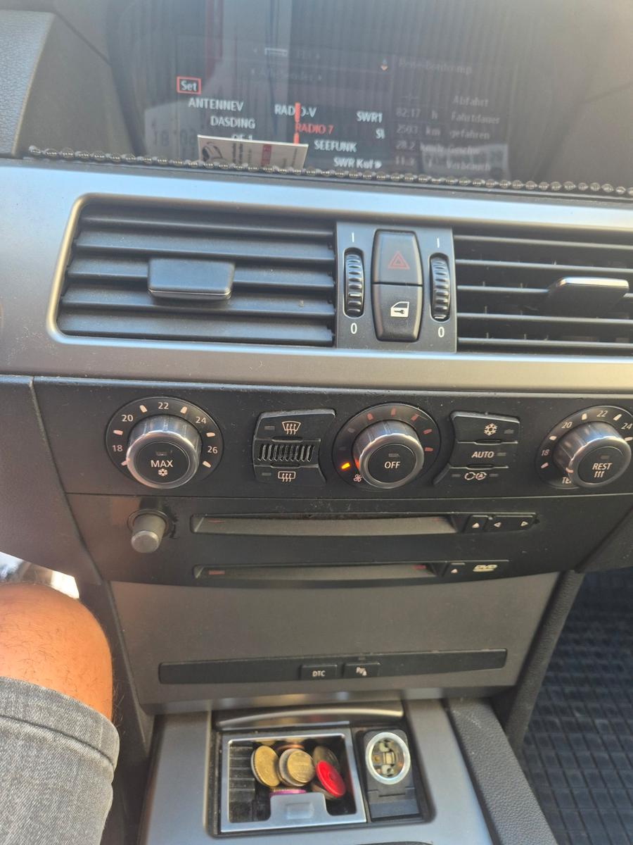 BMW 525 2005 — engine 2.497 cm³, 177 HP (130kW)