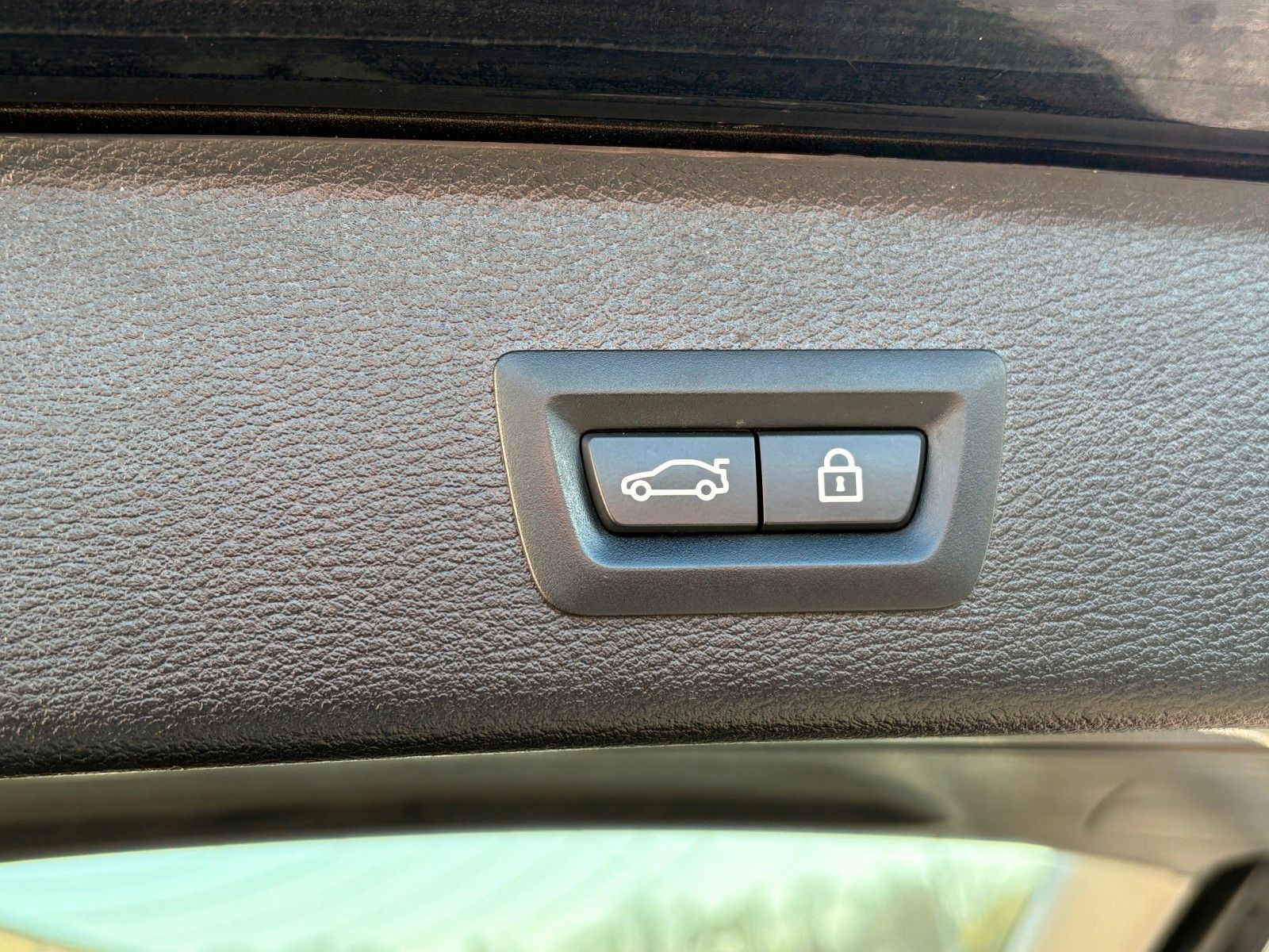Fahrzeugabbildung BMW X3 xDrive20d Aut. Navi Xenon SPORTSITZE Leder PD