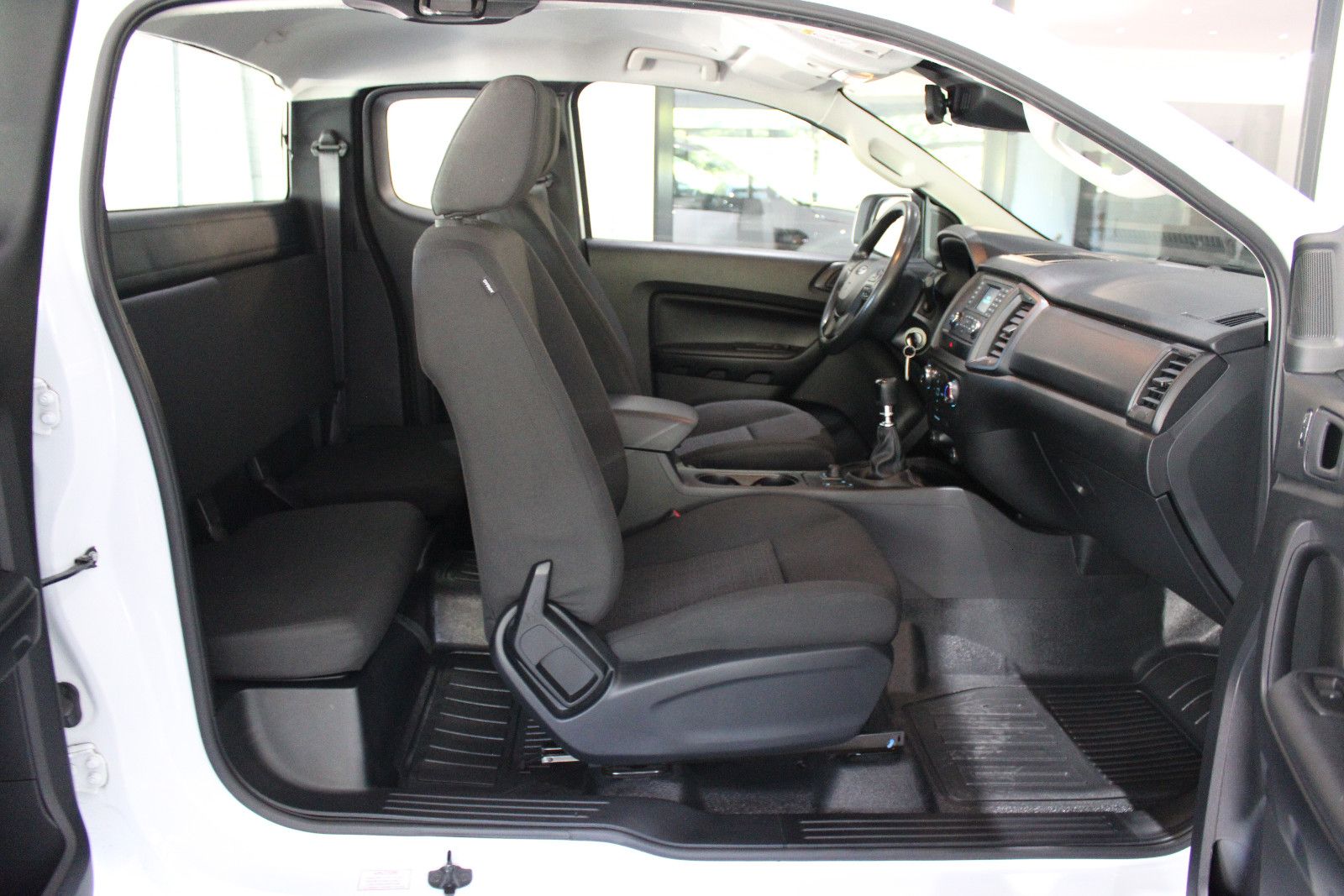 Ford Ranger Extra 2.0 TDCI 4x4 PANTHER DOKA *I.HAND* foto 8