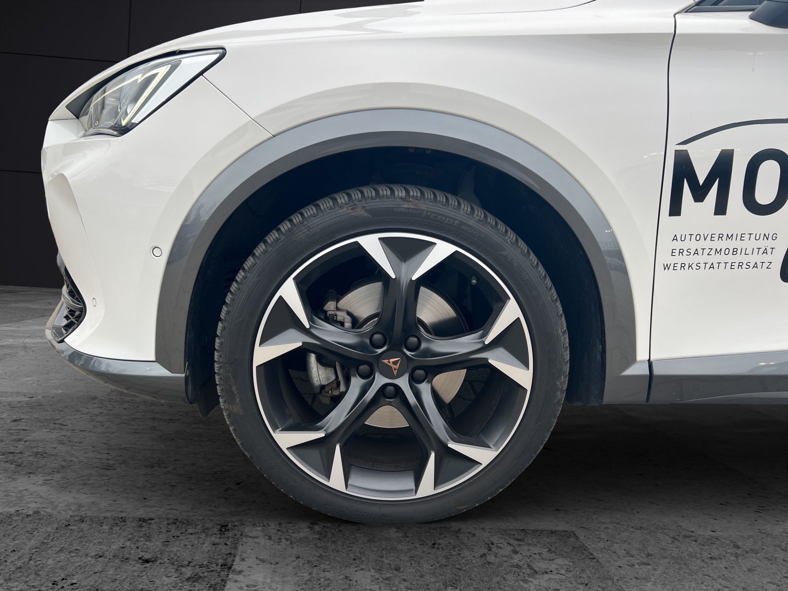 Fahrzeugabbildung CUPRA Formentor TSI DSG 4Drive LED Navi Pano AID ACC R