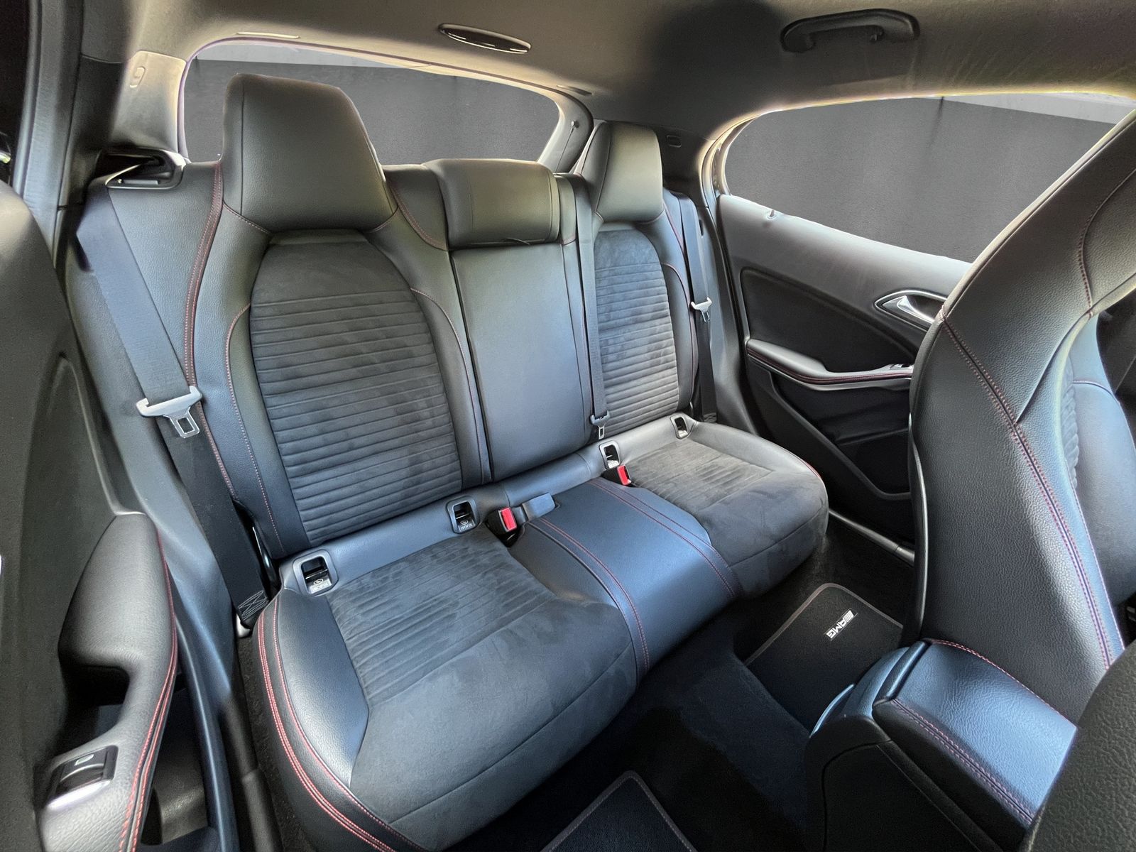 Fahrzeugabbildung Mercedes-Benz GLA 200*Automatik*AMG Line*LED*SHZ*Kam*PDC*NAVI*