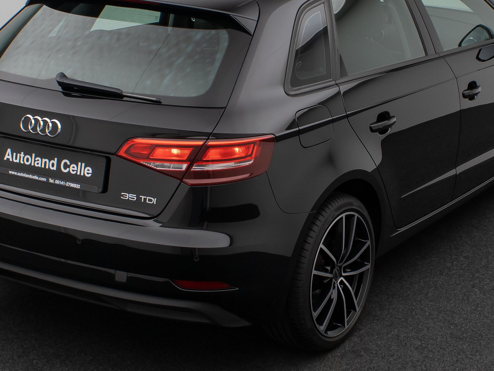 Fahrzeugabbildung Audi A3 Sportback 35 TDI Aut. Sitzhzg Navi Xenon