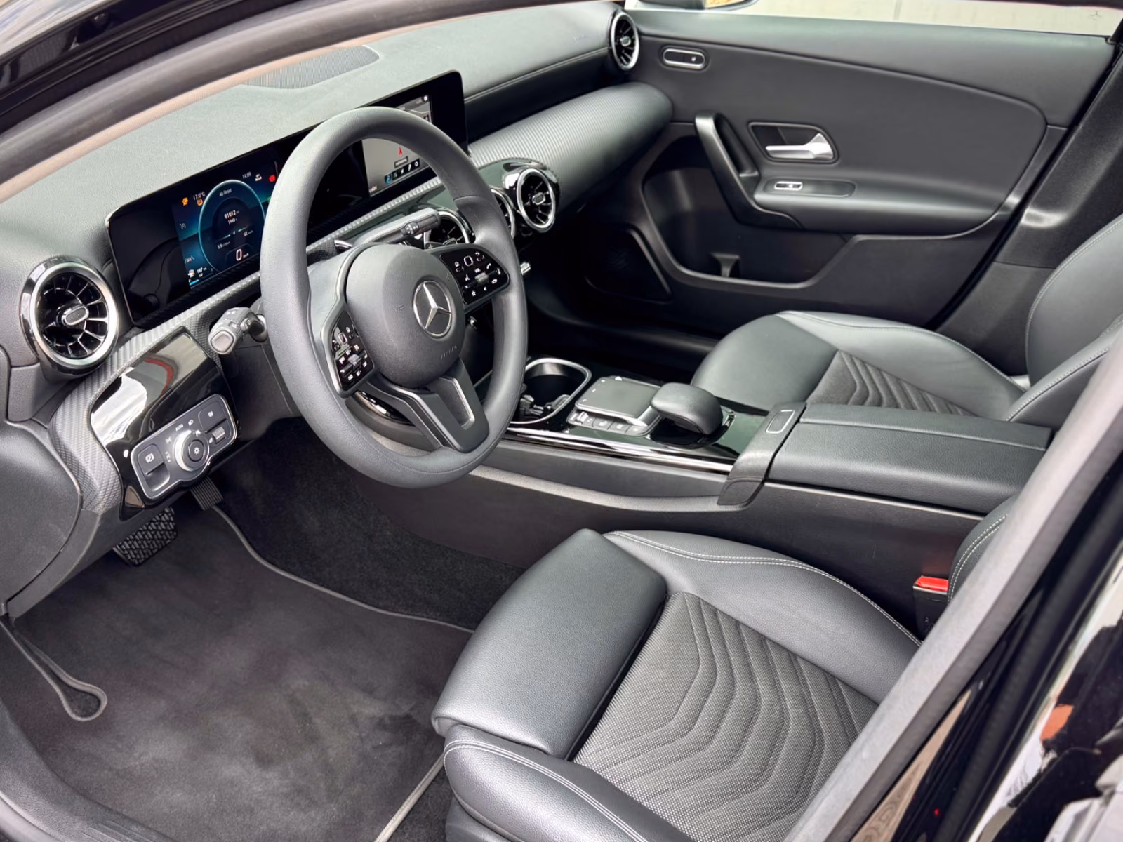 Mercedes-Benz A-Class d 8G-DCT BUSINESS *LED CAM NAVI DAB*, миниатюра 8