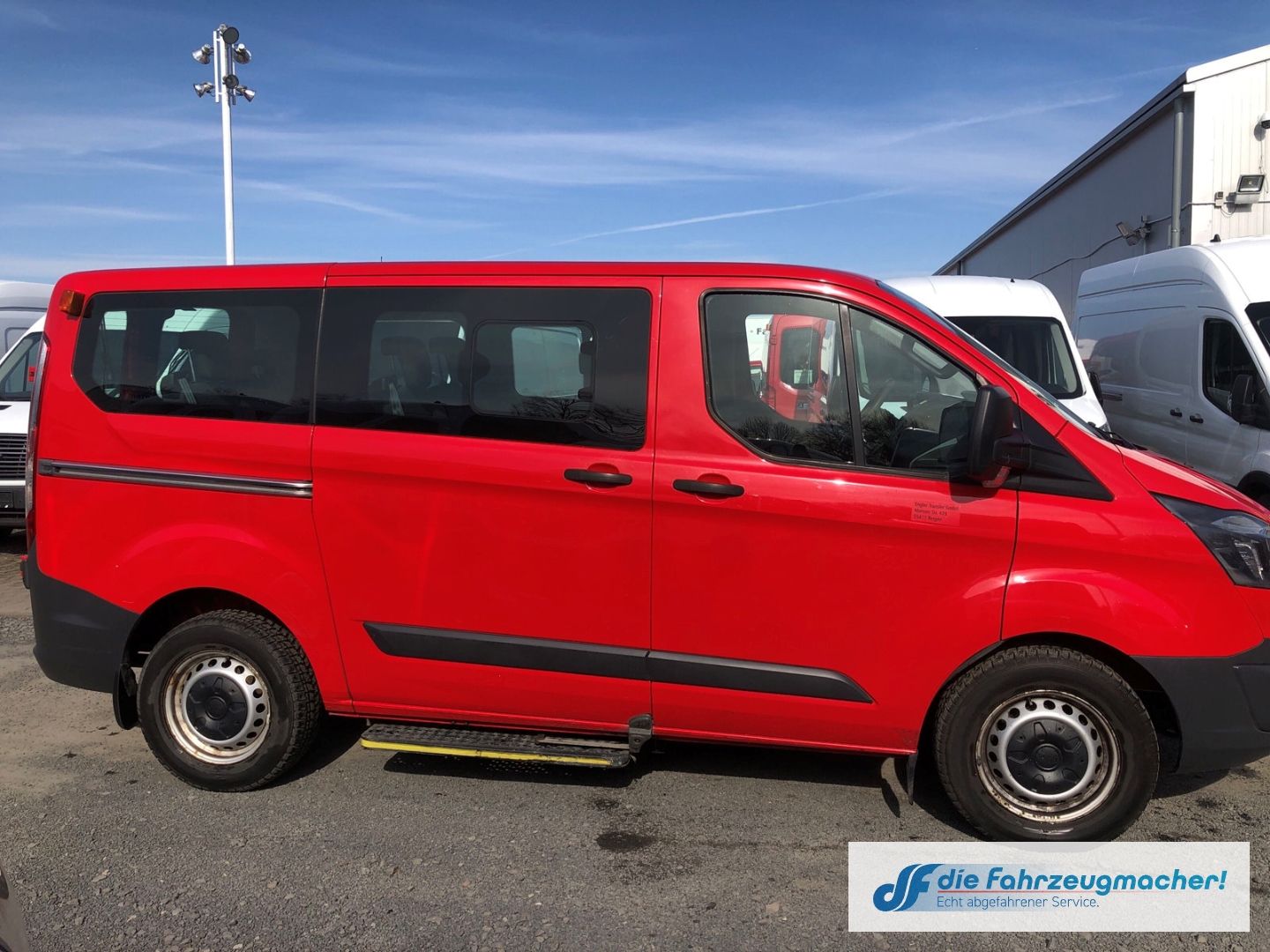 Fahrzeugabbildung Ford Transit Custom Kombi 300 L1 2.2 TDCi *2311