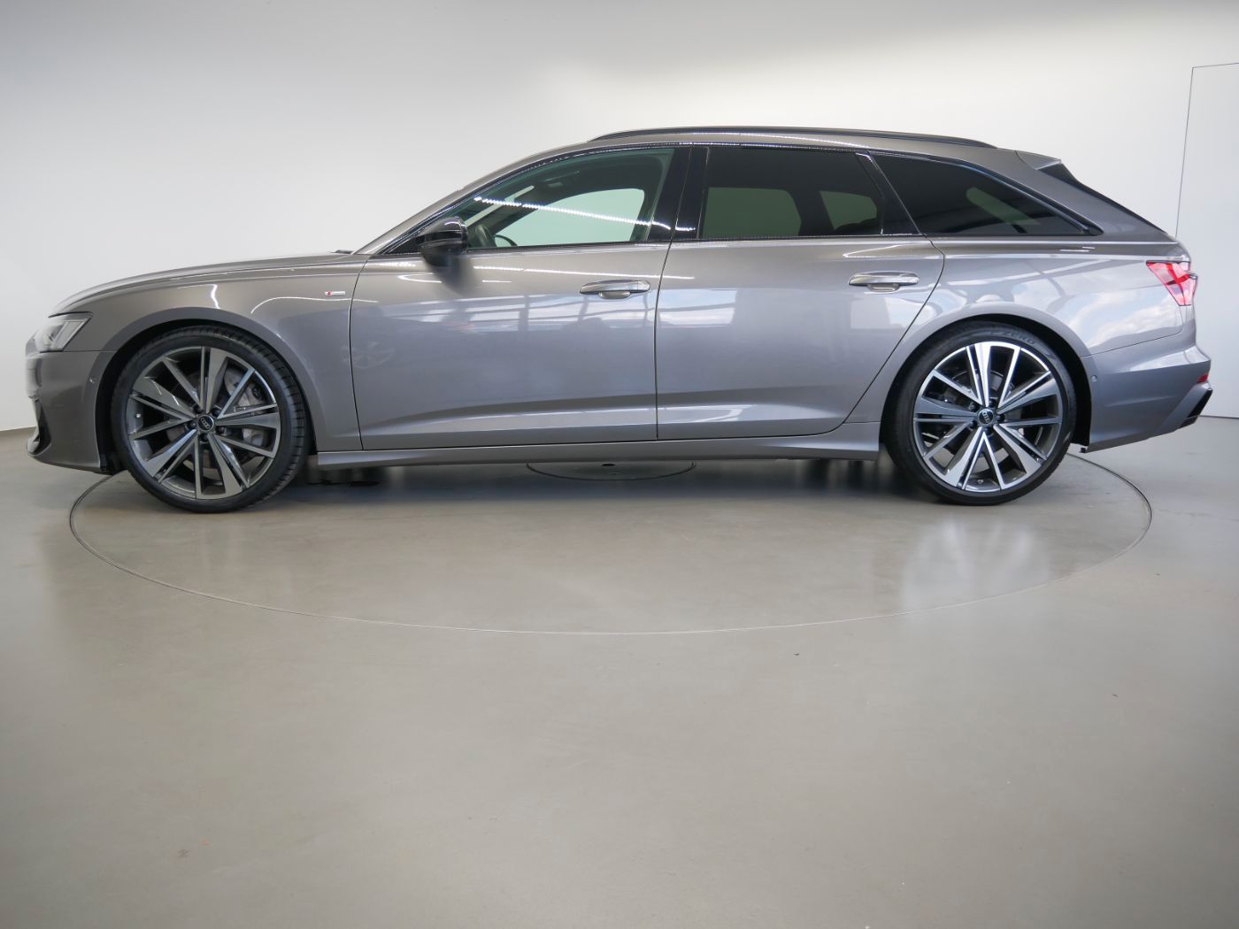 Audi A6 Avant 55 TFSI quattro S line S tro. MATRIX AH foto 4
