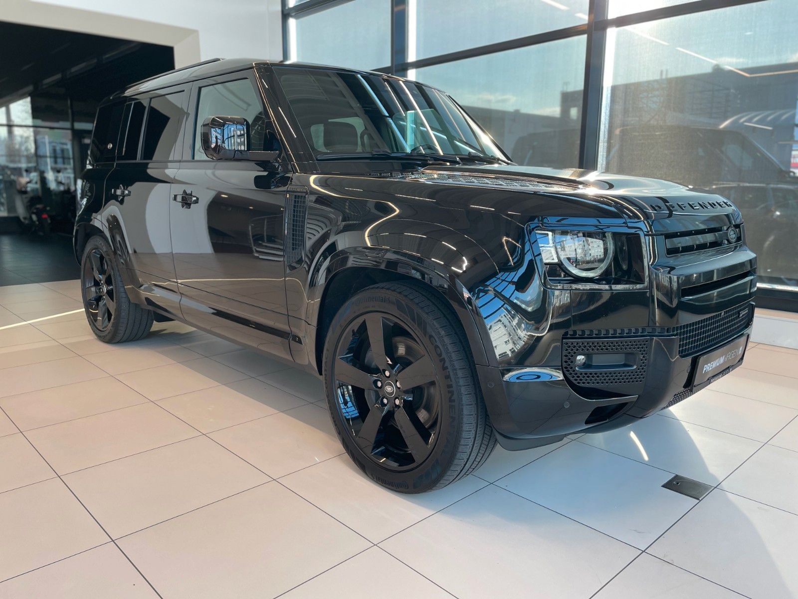 Land Rover Defender 110 X-Dynamic HSE 22 Zoll imagem 3