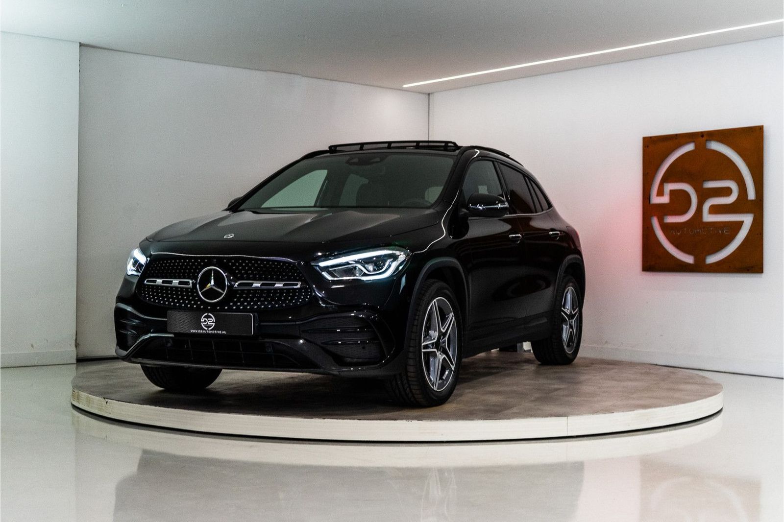 Mercedes-Benz GLA 250 e AMG 218PK | Pano | Keyless | Dodehoek