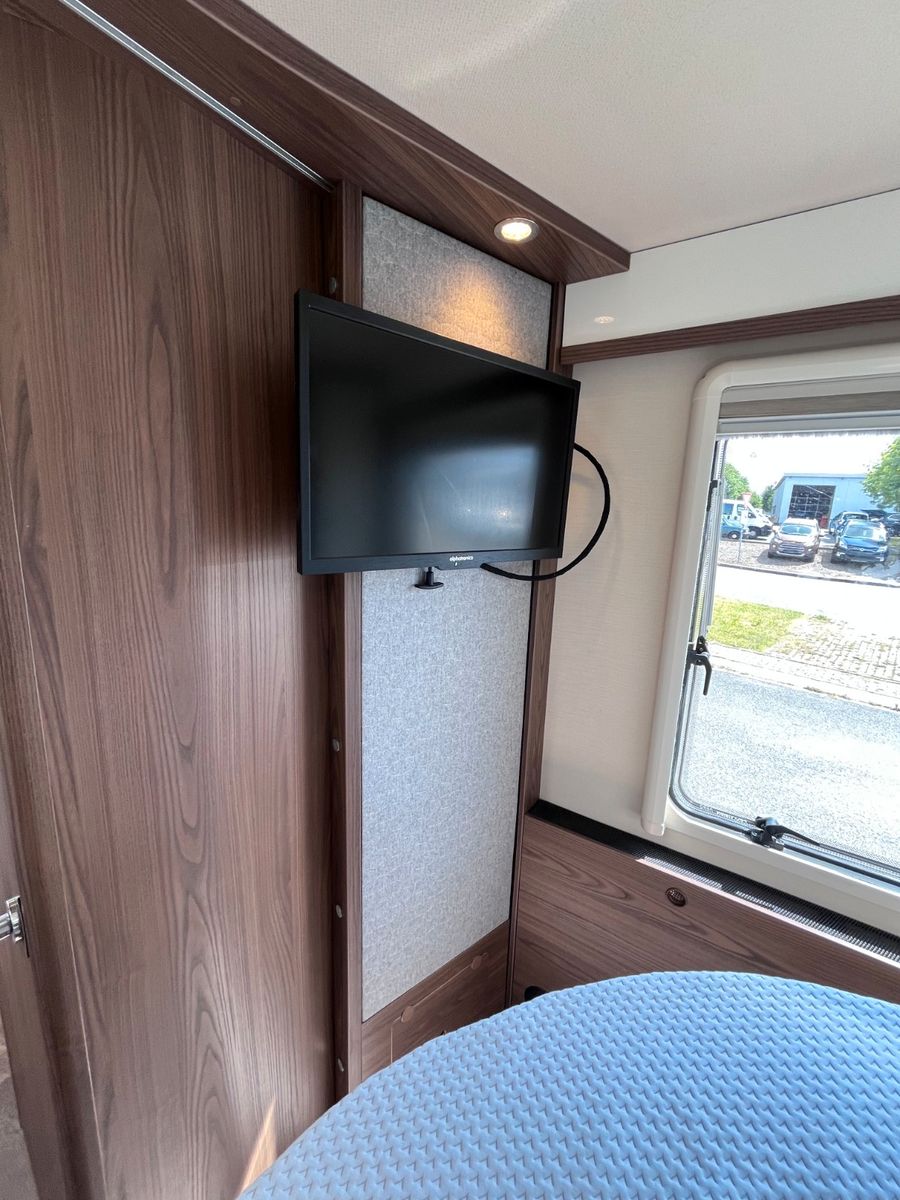 Fahrzeugabbildung HYMER / ERIBA / HYMERCAR HYMER B - KLASSE ML I 790 MASTERLINE
