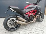 Ducati Diavel Carbon - DUCATI 2011 DIAVEL