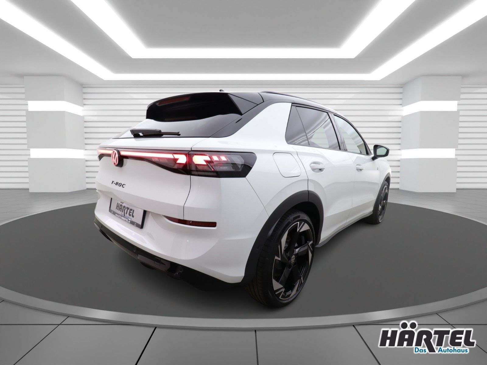 Volkswagen T-ROC R-LINE BLACK STYLE 1.5 ETSI DSG Sportpaket imagem 3