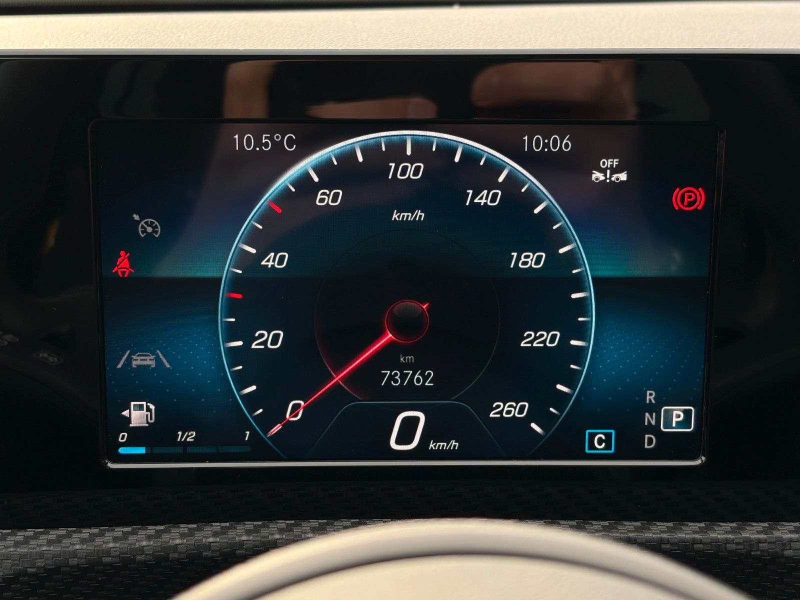 Fahrzeugabbildung Mercedes-Benz CLA 180 SB SHZ LKA TEMP MBUX Navi Wifi CarPlay