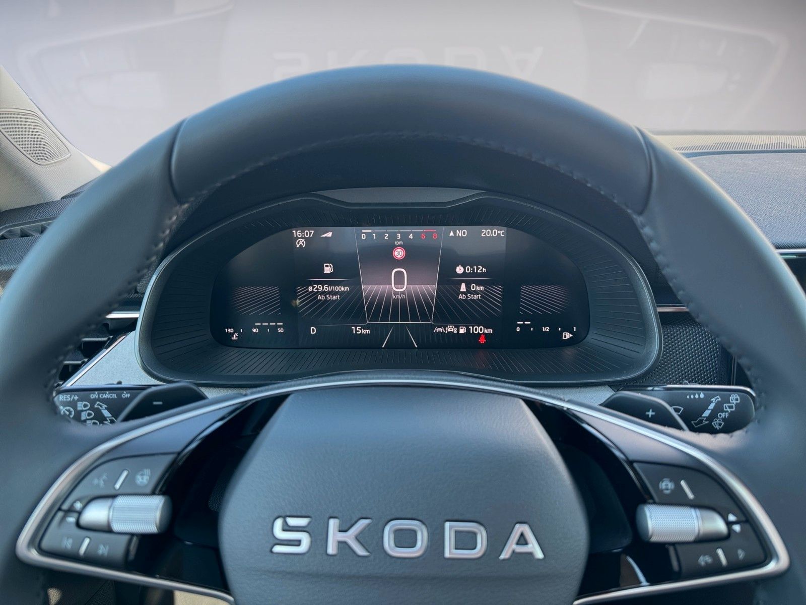 Fahrzeugabbildung SKODA Kamiq Selection 1.5TSI