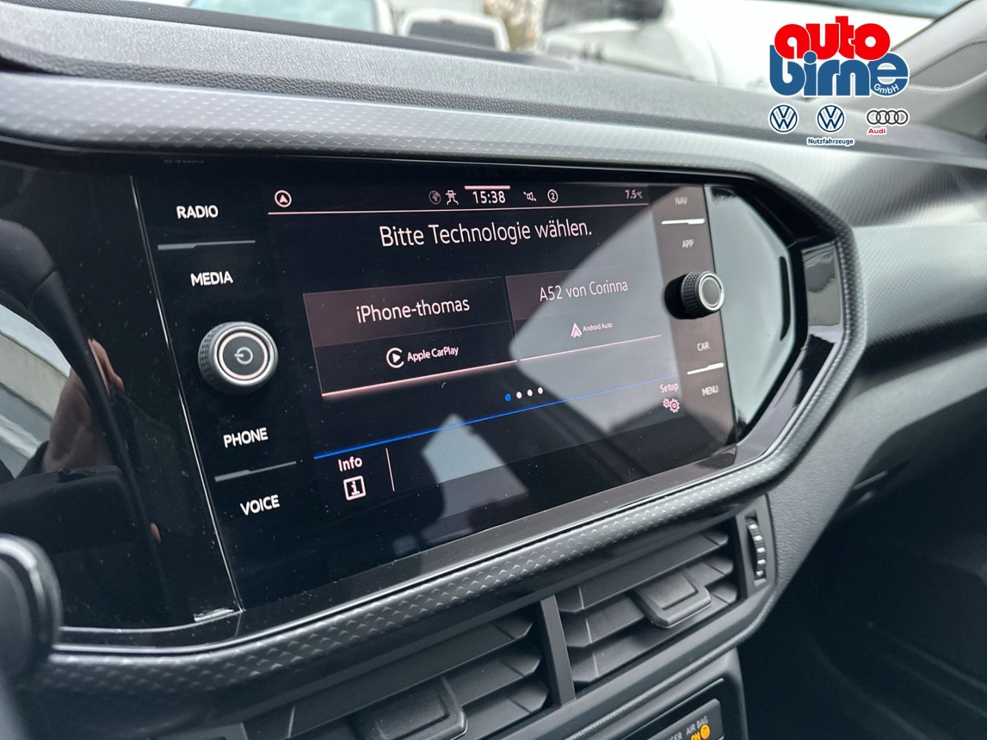 T-Cross 1.0 TSI Life Navi digitales Cockpit  App