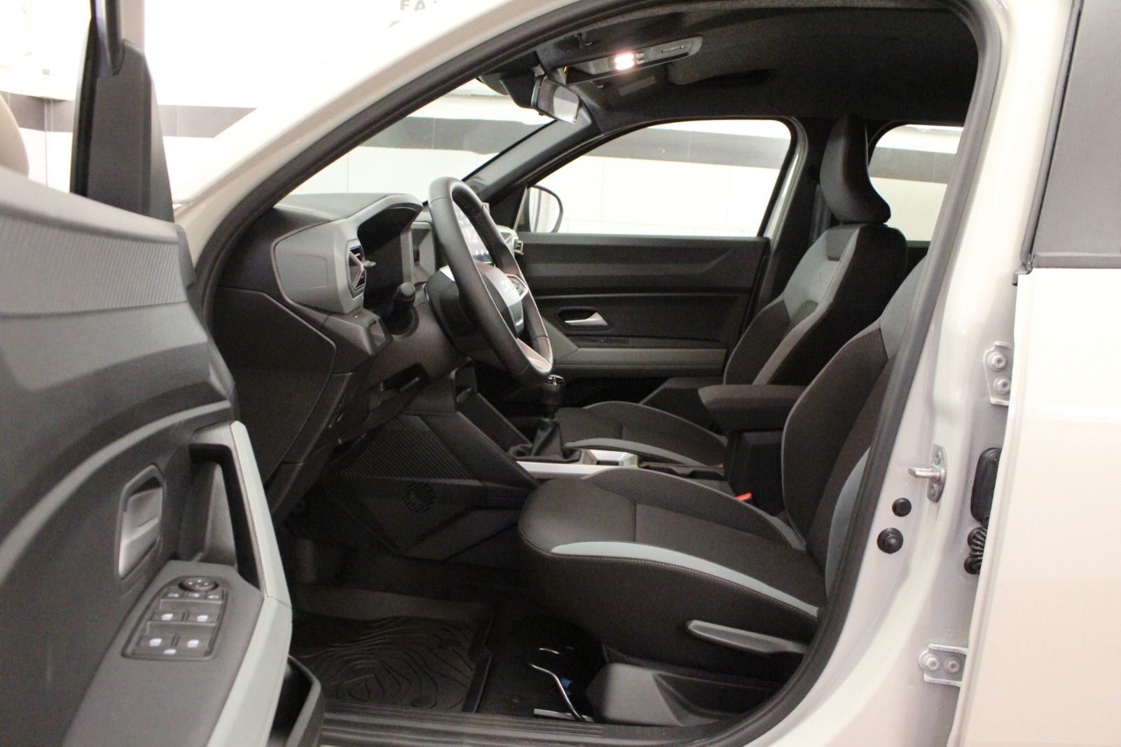 Fahrzeugabbildung Dacia Duster mild hybrid 140 Extreme *Winterp.*MY 26