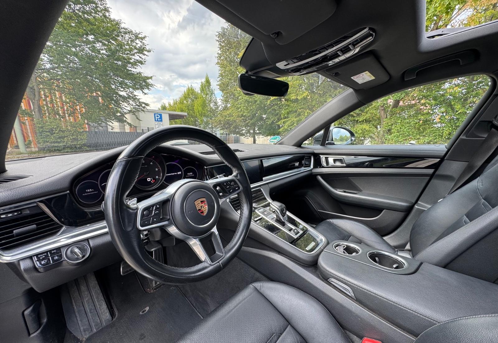 Porsche Panamera 4S Diesel 422PS V8 SAUBER LED PANORAMA