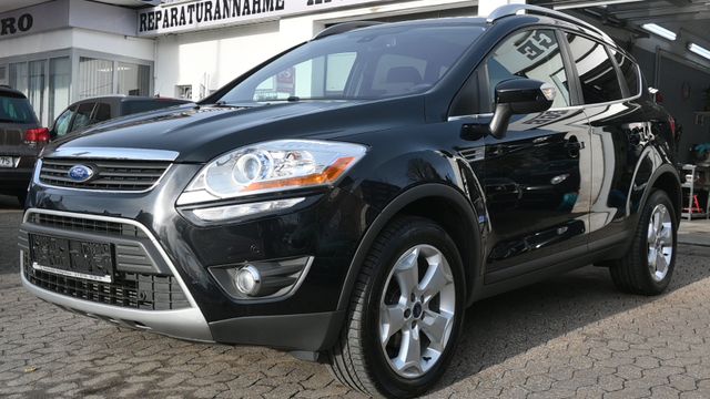 Ford Kuga Titanium*4x4*Pano*Key*Temp*Erst 67000km*PDC