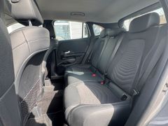 Fahrzeugabbildung GLA 200 Style 4Matic