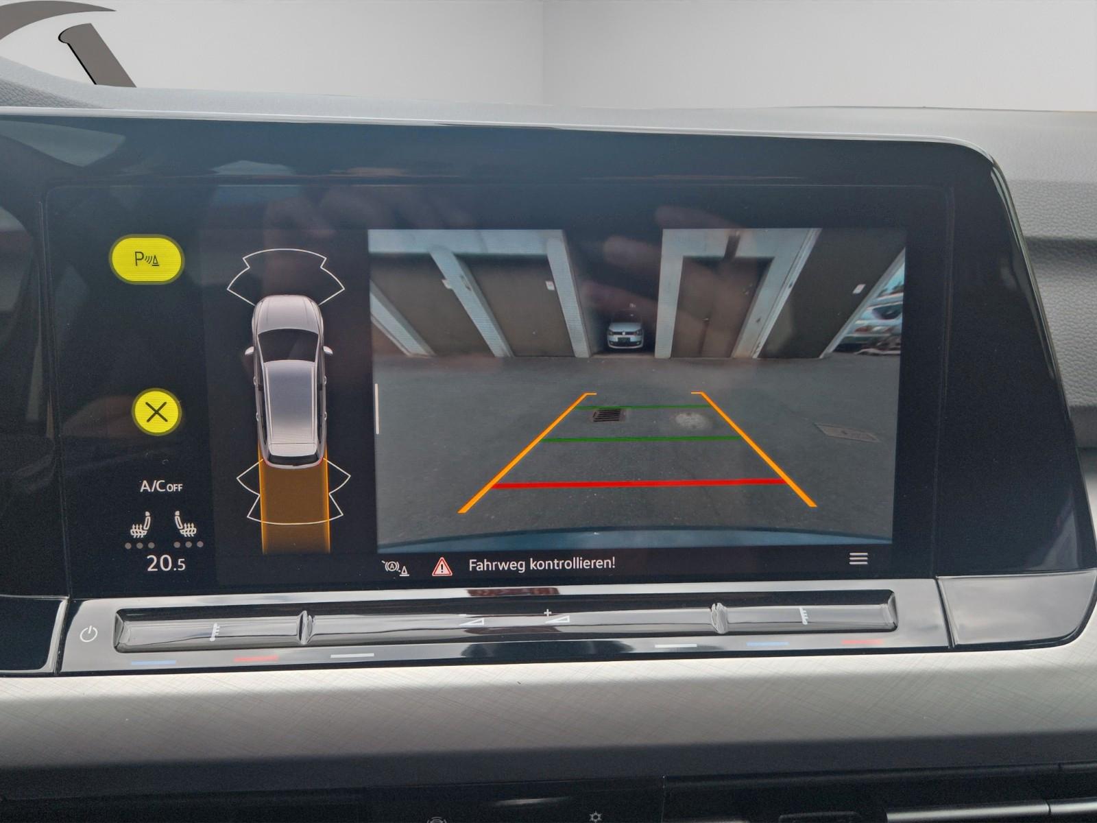 Volkswagen Golf VIII Var Life*VIRTUAL*KAMERA*LED*AHK*ACC, миниатюра 13