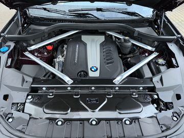 BMW X5 M50d  Gestiksteuerung Head-Up HK HiFi DAB