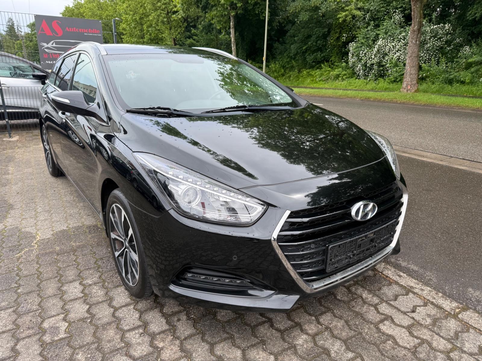Hyundai i40 cw Premium Aut/Euro6/Navi/Kamera/PDC/LED