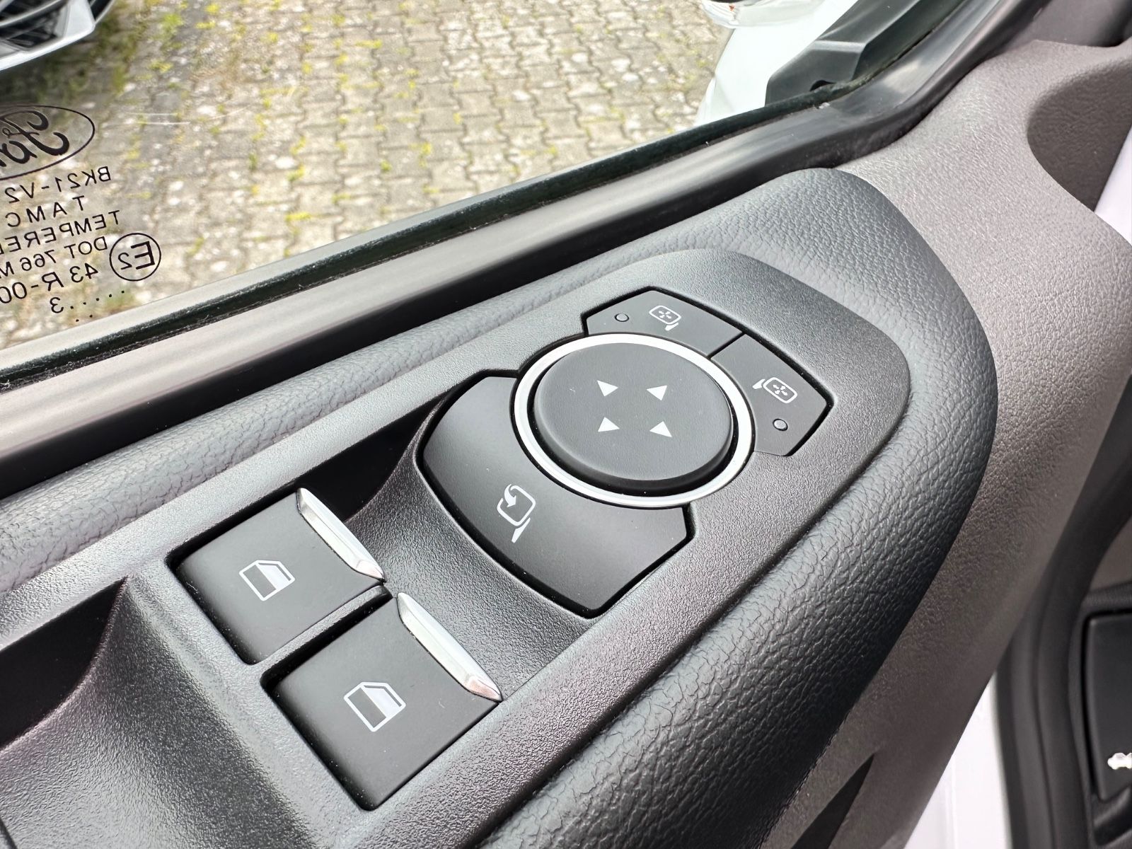 Ford Tourneo Custom 320 L1 Active Aut. Leder ACC Kam. foto 9
