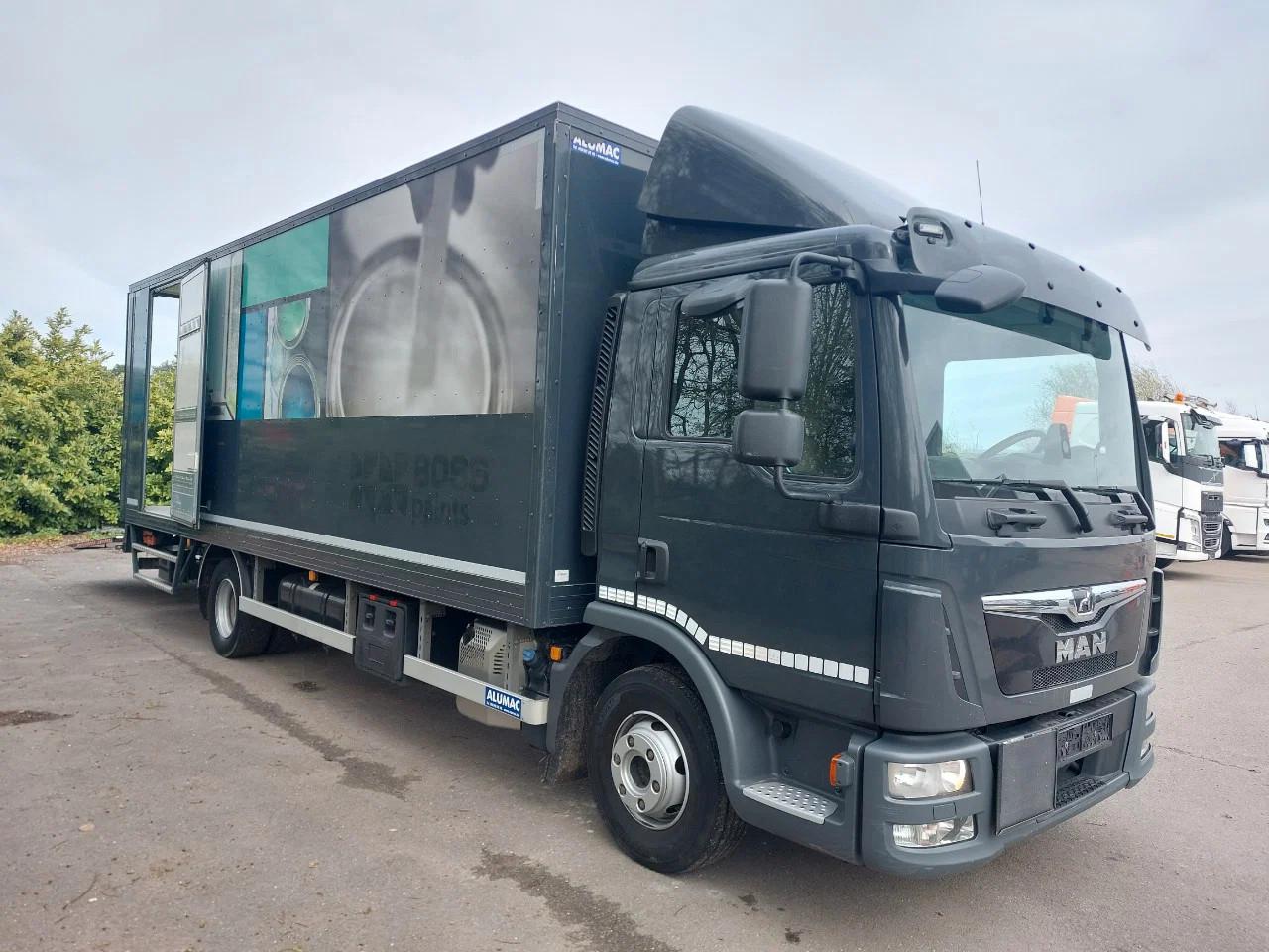 MAN TGL 12.220 4x2 BL koffer 7m + D'Hollandia LBW