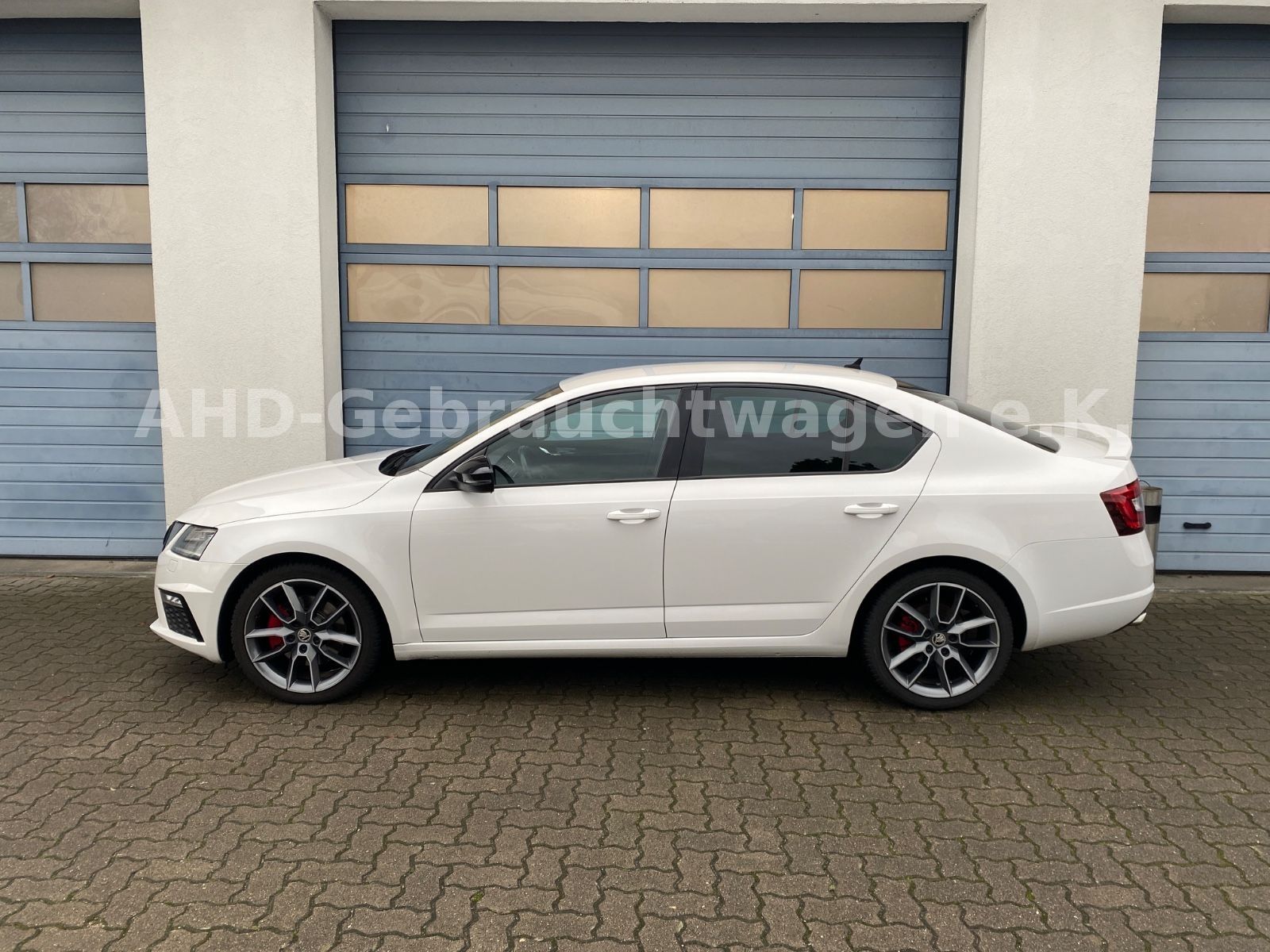 Fahrzeugabbildung SKODA Octavia Limousine RS 4x4 Challenge 2.0 TDI DSG