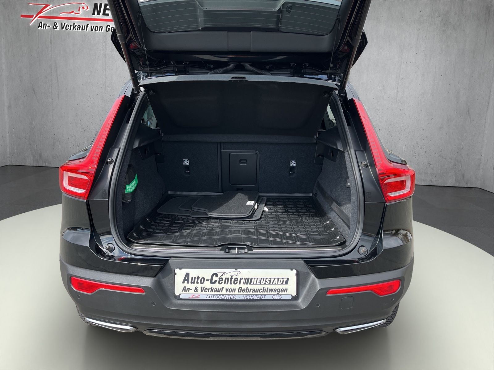 Volvo XC 40 R Design AWD AHK 360° LED H&K CARPLAY foto 5