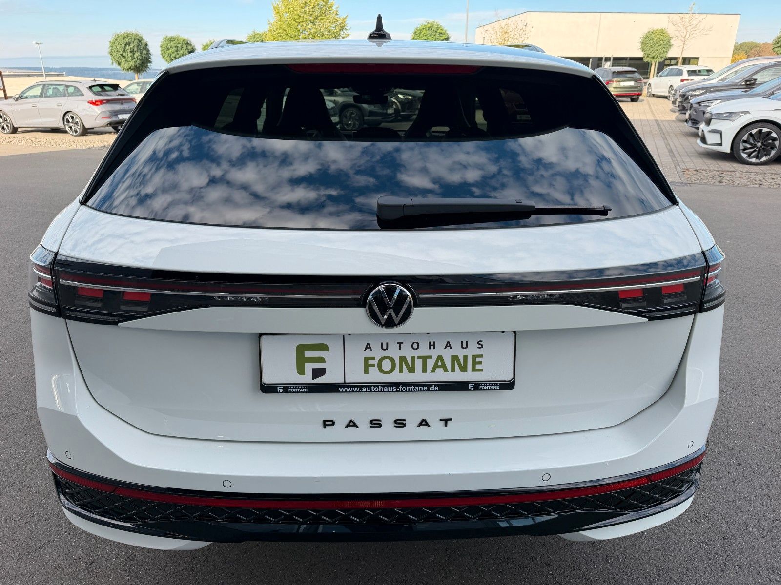 Volkswagen Passat Variant 2.0TDI 4Motion R-Line AHK Standhz foto 7
