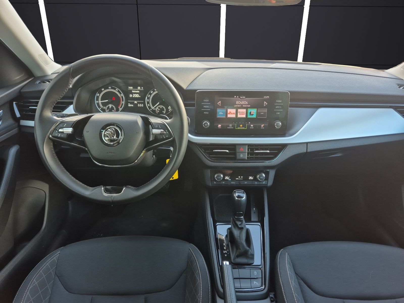 Fahrzeugabbildung SKODA Kamiq TSI Drive-125 DSG LED Climatronic GRA PDC