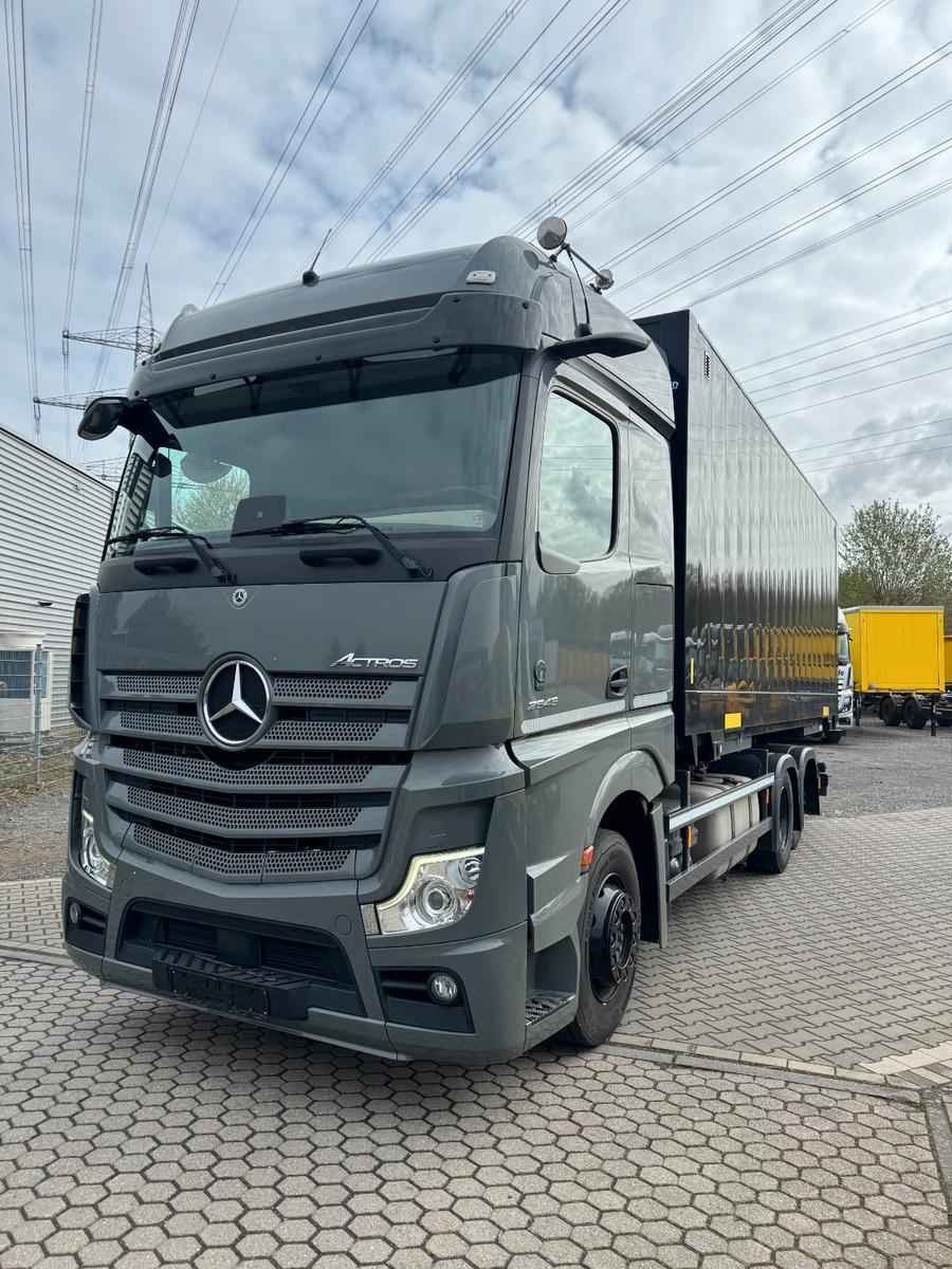 Mercedes-Benz Actros 2543