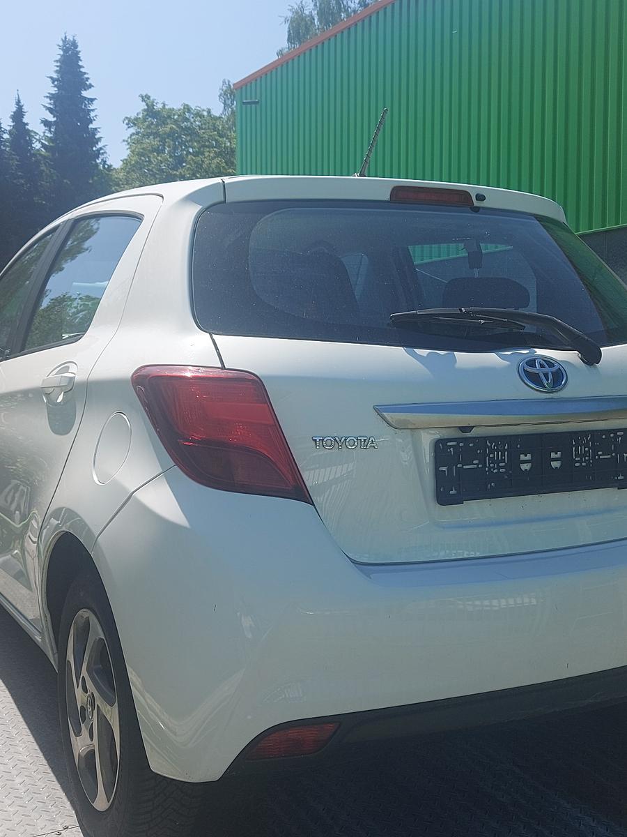 Toyota Yaris Edition-S Hybrid