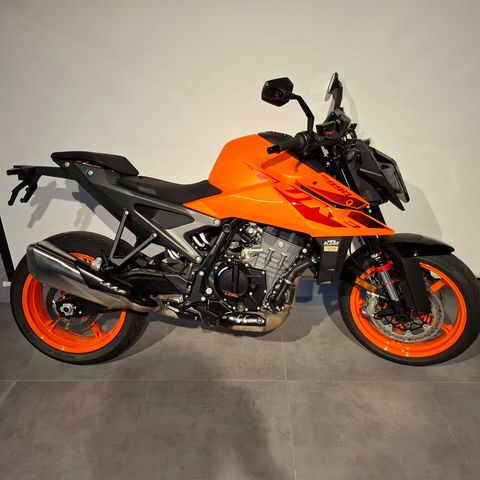 KTM 990 Duke 2024 TECH PACK