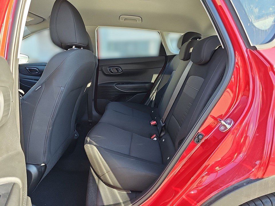 Fahrzeugabbildung Hyundai BAYON 1.0T TREND KOMFORT-P NAVI+4xSHZ+QI+KLIMAAT