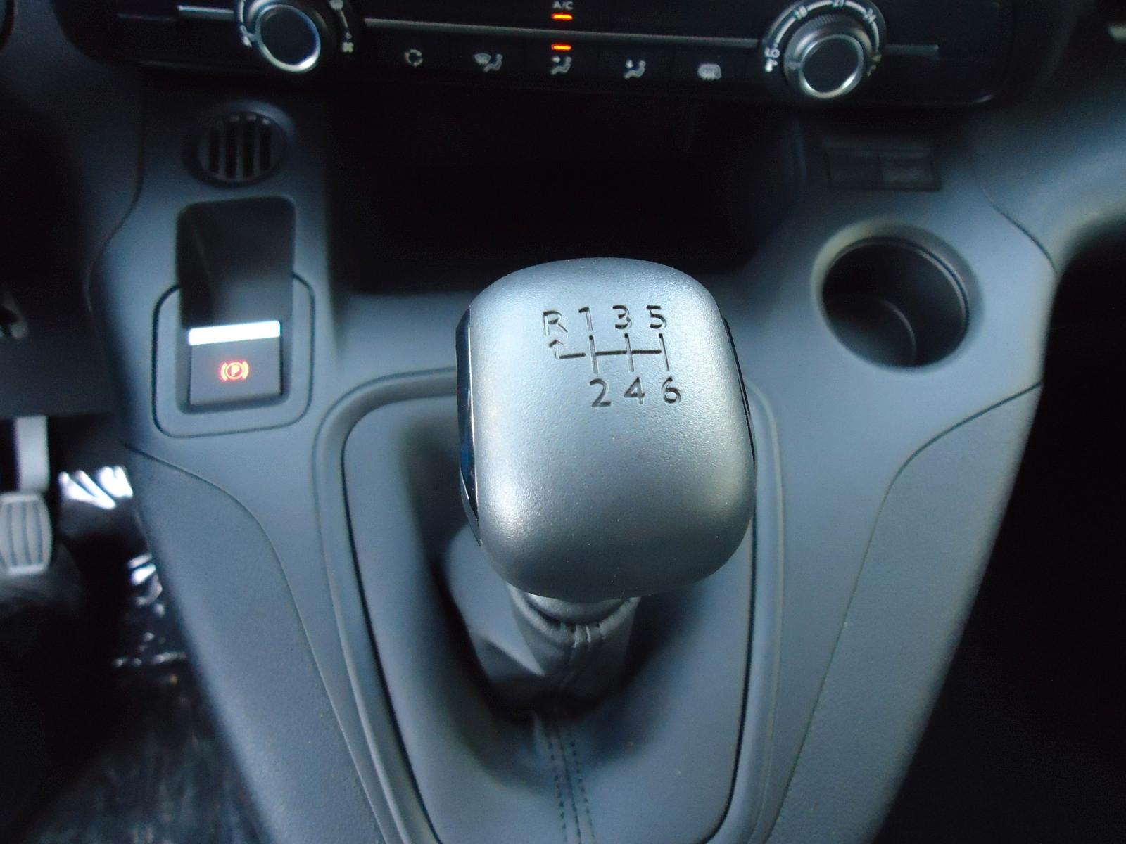 Peugeot Partner 1.5 BlueHDi 100 Premium L1 *Klima-PDC*