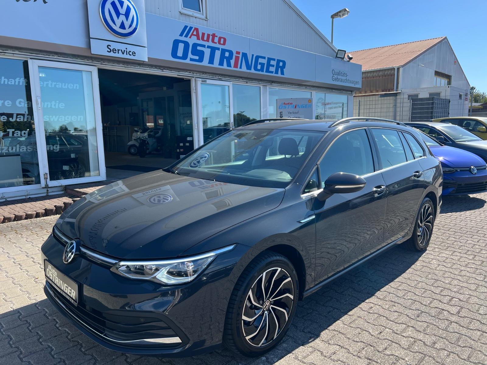 Volkswagen Golf VIII Variant Style 1,5 eTSI DSG Scheckheft