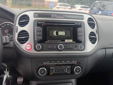 Volkswagen Tiguan - 12