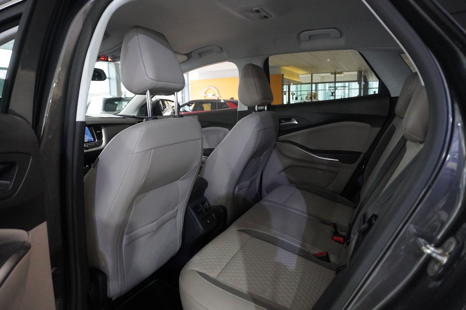 Fahrzeugabbildung Opel Grandland (X) 1.6D DYNAMIC NAVI/LED/360°/SH/GRIP