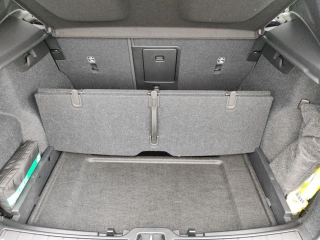 VOLVO XC 40 (Bild 24 von Array)