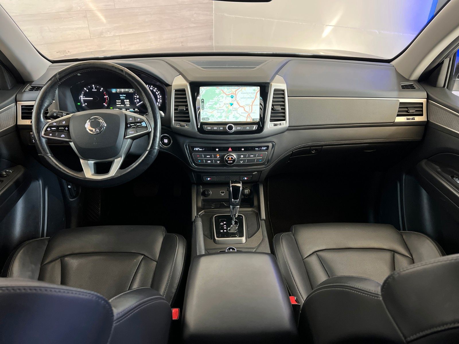 Fahrzeugabbildung Ssangyong MUSSO Sapphire 4WD AT  *AHK*Leder*Kamera*Hardtop
