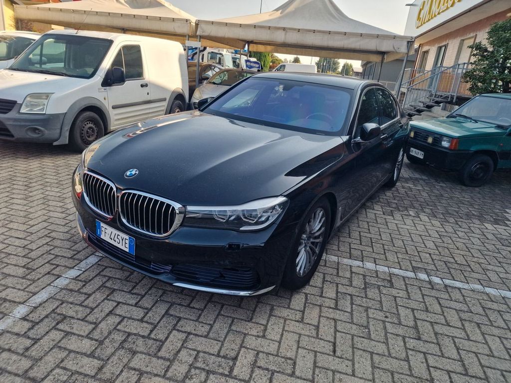 Image of BMW 730