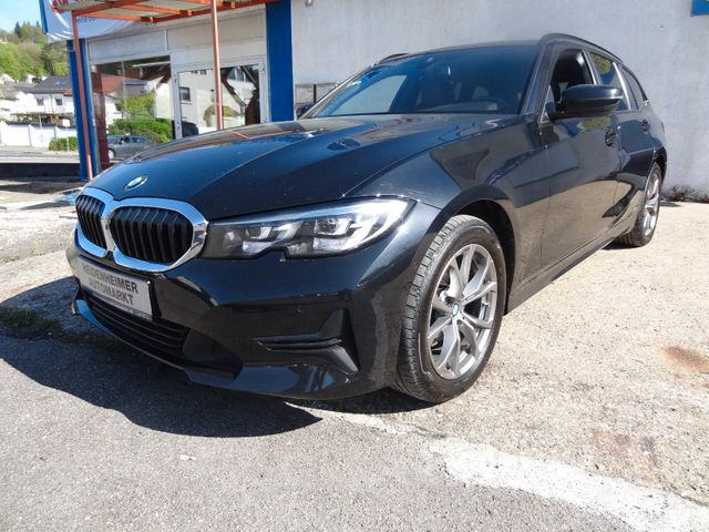 Fahrzeugabbildung BMW 320d xDrive/1.Hand/Virtual/AHK/Leder/Navi/190PS/
