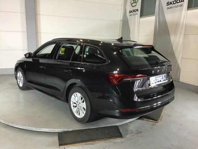 Fahrzeugabbildung Skoda Octavia Ambition 1.5 TSI Combi DSG/Navi/Tempo