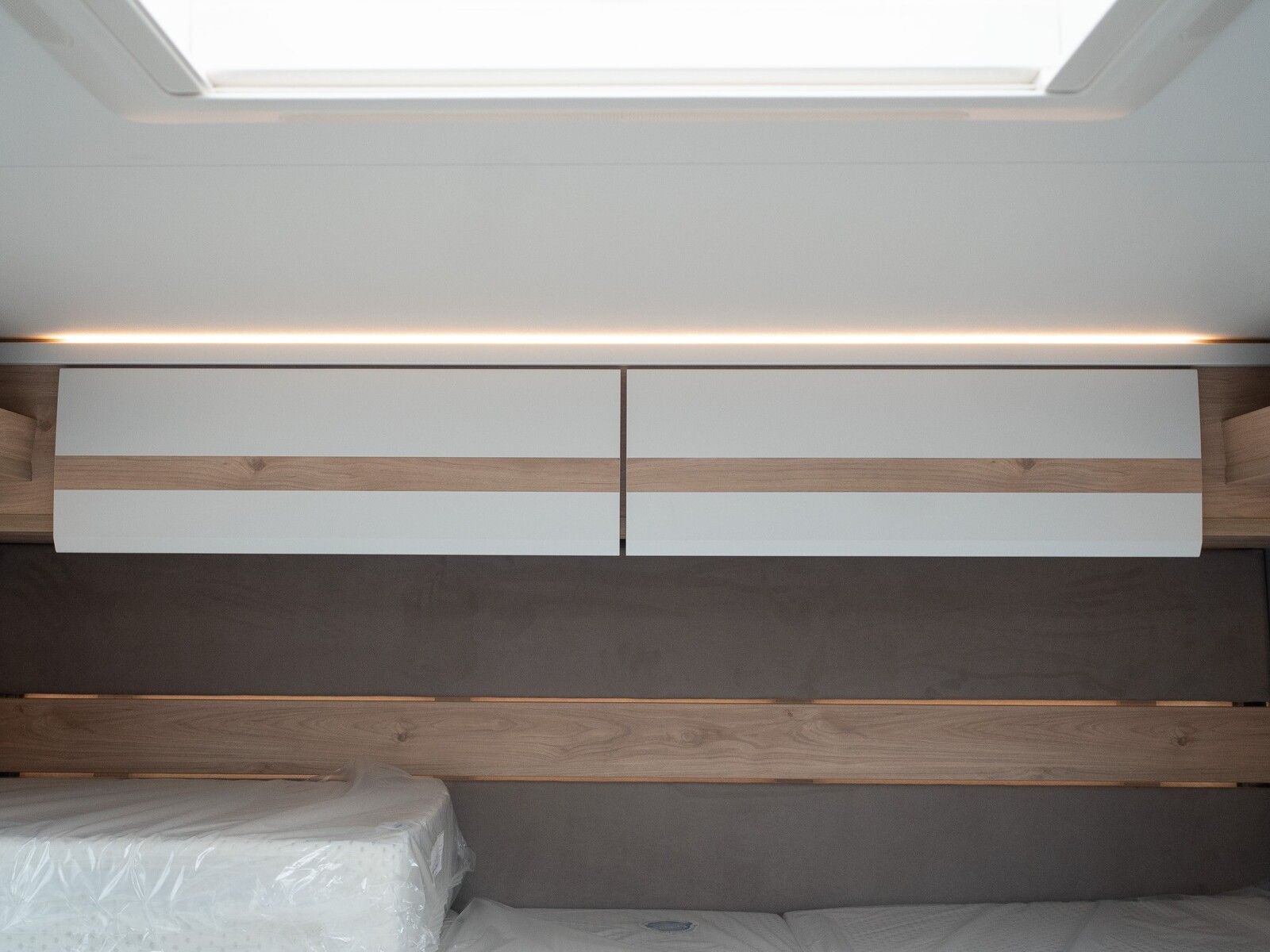 Fahrzeugabbildung Dethleffs Just Camp Active T 7052 EB Automatik*Hubbett