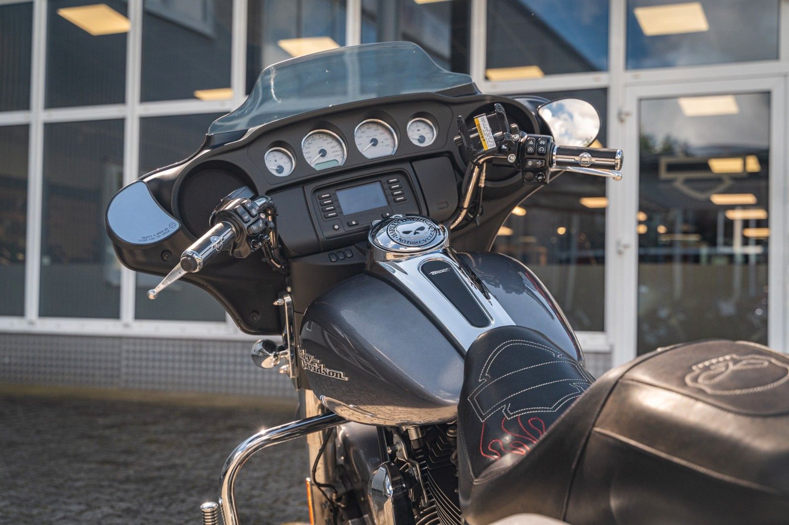 Fahrzeugabbildung Harley-Davidson FLHX Street Glide 103 cui - Kesstech -