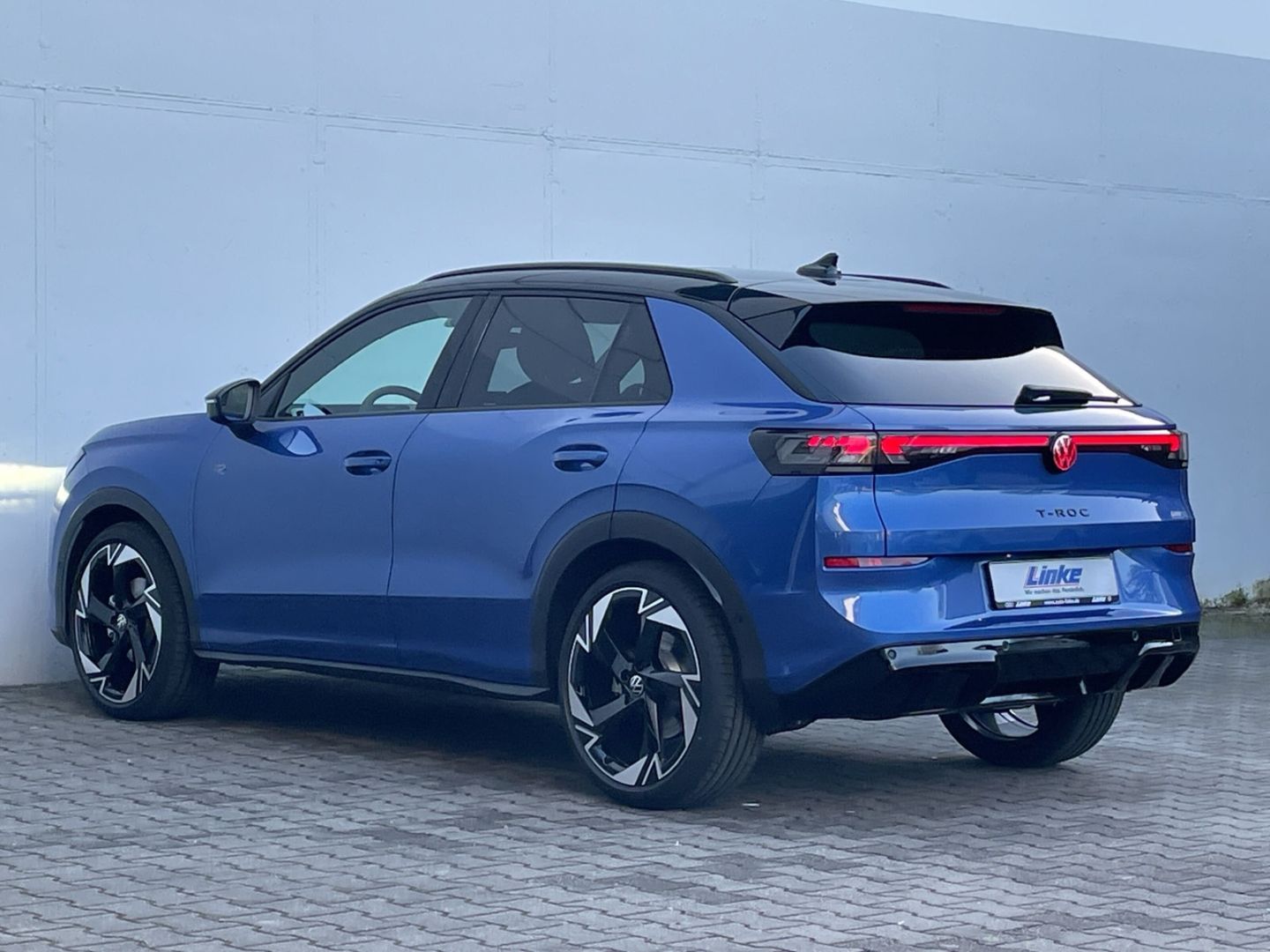 T-Roc R-Line 1.5 eTSI IQ.LIGHT/HUD/AHK/Pano/H&K 