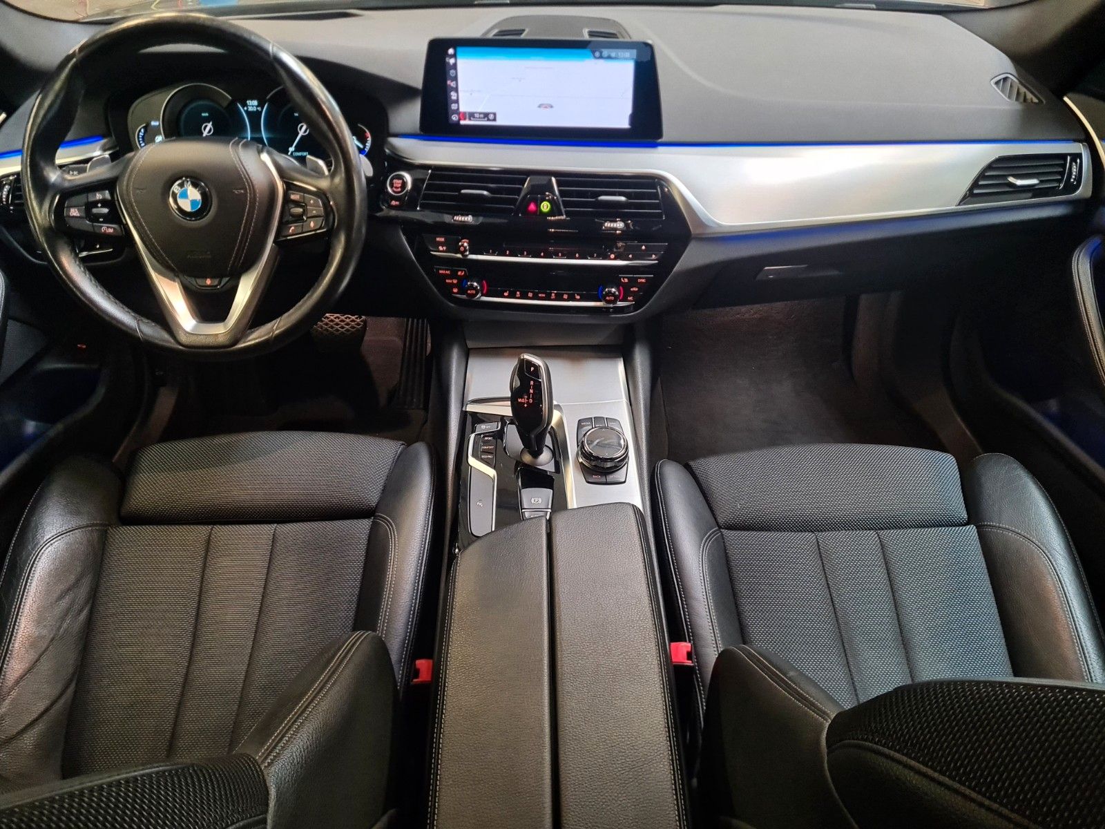 BMW Limousine 520d xDrive Sport Line Autom. Navi HUD foto 14